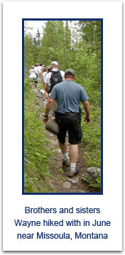 hikers_on_trail_0